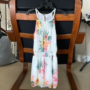 Abercrombie kids Flowy romper Hawaiian print size 7/8